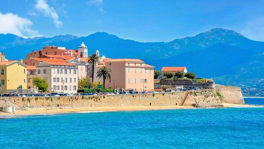Apartment for rent in Ajaccio
