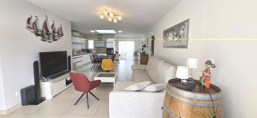 Luxus-Haus in Vaux-sur-Mer, Charente-Maritime