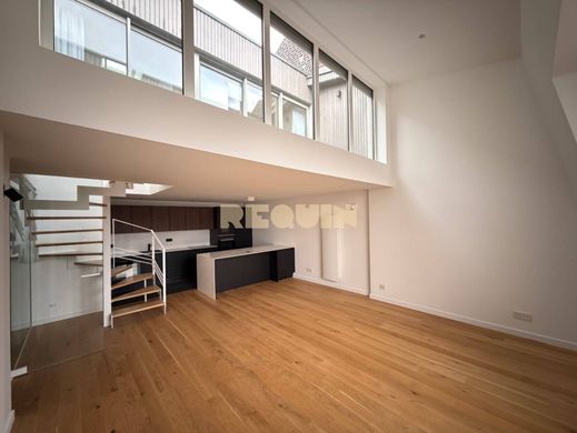 Apartment / Etagenwohnung in Lille, Nord