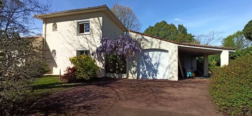 Casa de luxo - Saint-Aubin-de-Médoc, Gironda