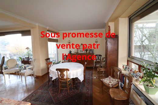 Apartment in Louveciennes, Yvelines