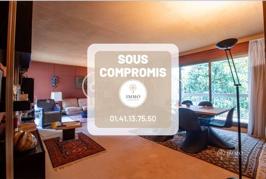 Apartment in Bourg-la-Reine, Hauts-de-Seine