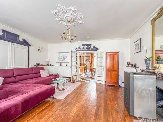 Luxury home in Cloyes-sur-le-Loir, Eure-et-Loir