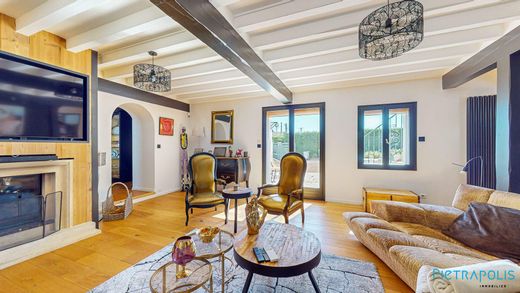 Luxury home in Dracé, Rhône