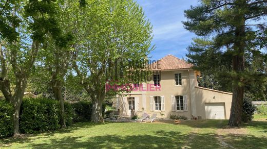 Luxury home in Sorgues, Vaucluse
