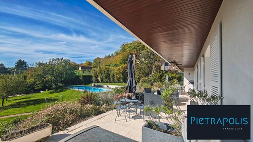 Элитный дом, Daix, Cote d'Or