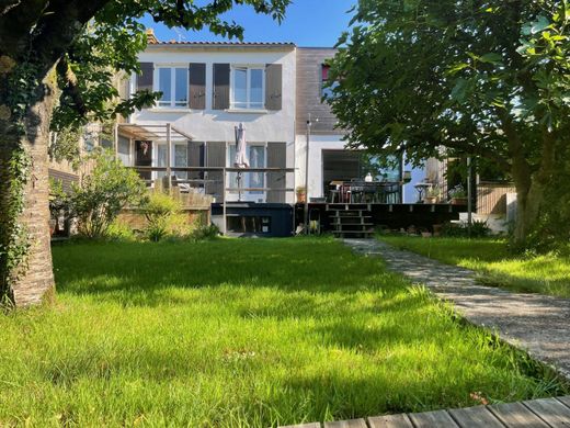 Casa de lujo en La Rochelle, Charenta Marítima