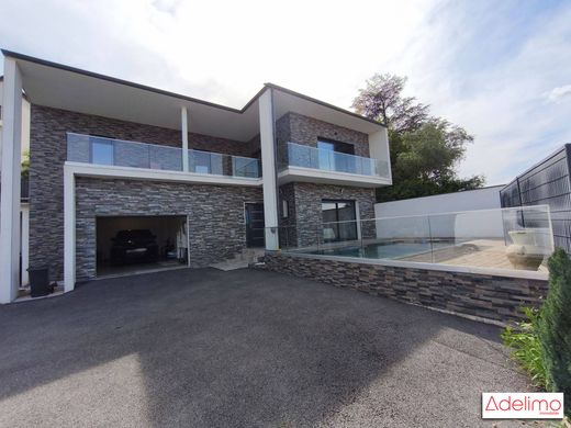 Luxury home in Alès, Gard