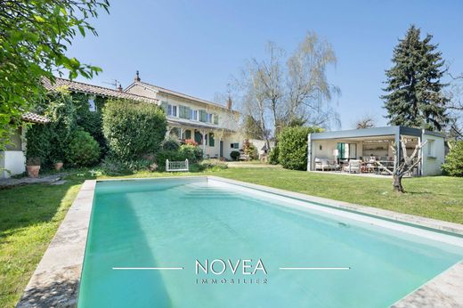 ‏בתי יוקרה ב  Limonest, Rhône