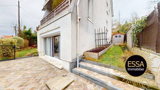 Apartment in Viroflay, Yvelines