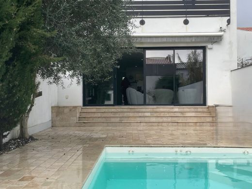 La Rochelle, Charente-Maritimeの高級住宅