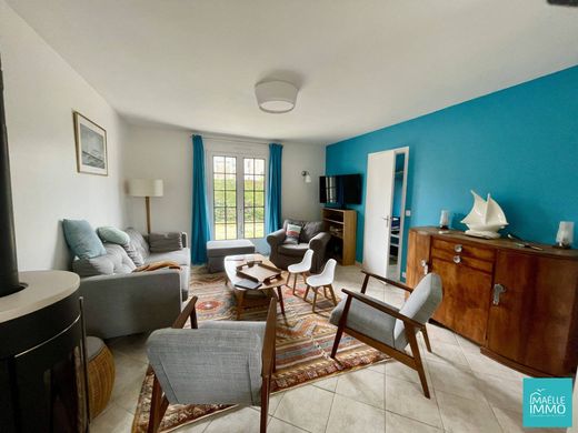 Luxury home in Saint-Jacut-de-la-Mer, Côtes-d'Armor