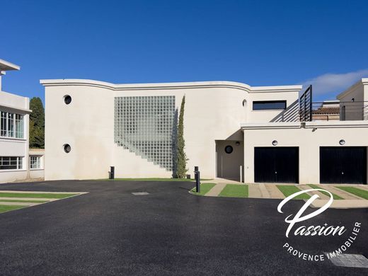 Casa di lusso a Salon-de-Provence, Bocche del Rodano