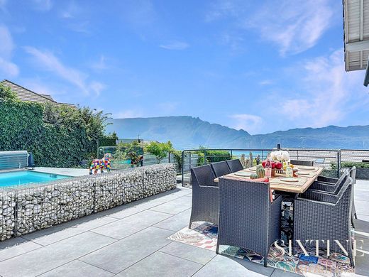 Luxus-Haus in Pugny-Chatenod, Savoy