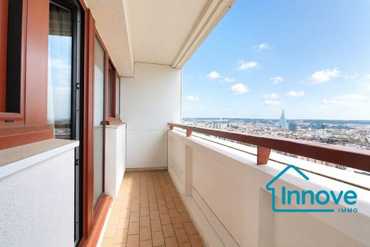 Apartment in Motte-Picquet, Commerce, Necker, Paris