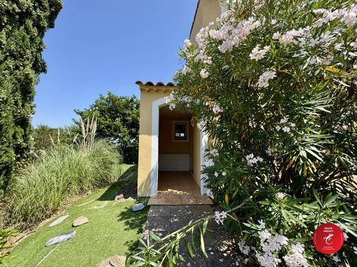 Luxury home in Roquebrune-sur-Argens, Var