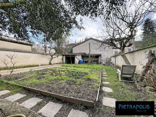 Элитный дом, Oullins, Rhône