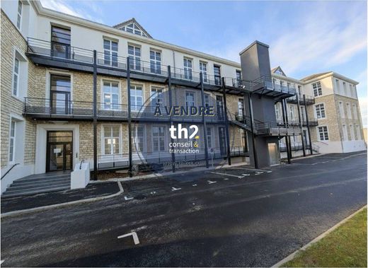 Escritório - Bretteville-sur-Odon, Calvados