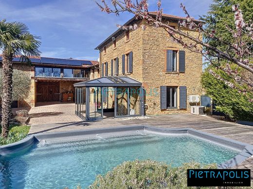 Luxury home in Marcy, Rhône