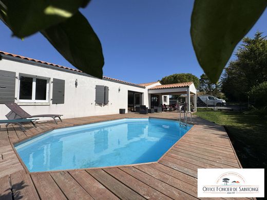 Casa de lujo en Chaillevette, Charenta Marítima