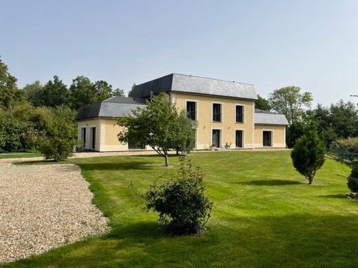 Maison de luxe à Bernay, Eure