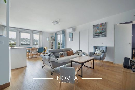 Apartment / Etagenwohnung in Lyon, Rhône