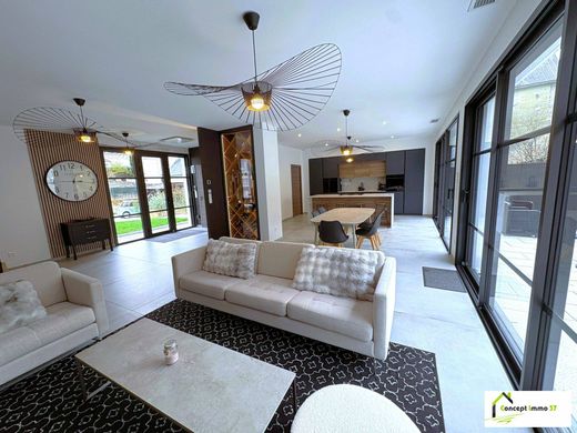 Luxus-Haus in Rochecorbon, Indre-et-Loire