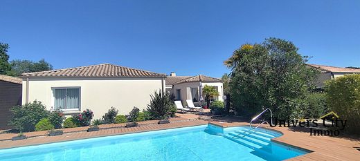 Luxury home in Les Sables-d'Olonne, Vendée