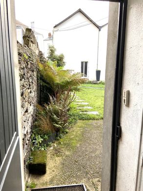 Edificio en Angers, Maine y Loira