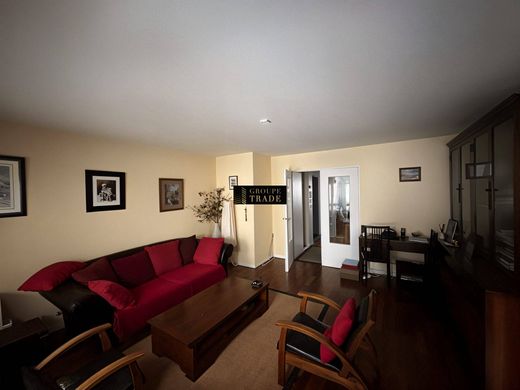 Apartment / Etagenwohnung in Paris, Île-de-France