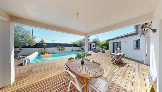 Luxury home in Plaisance-du-Touch, Upper Garonne