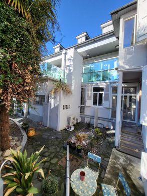 公寓楼  Tarbes, Hautes-Pyrénées