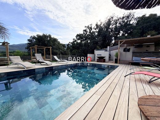 Argeles, Pyrénées-Orientalesの高級住宅