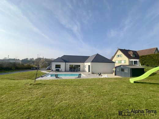 Maison de luxe à Bretteville-sur-Laize, Calvados