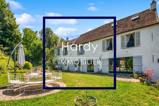 Luxury home in Boisemont, Val d'Oise