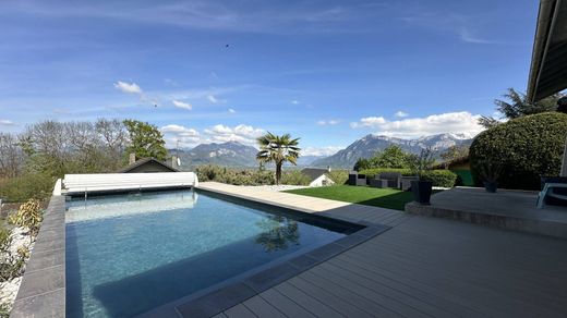 Luxury home in Etaux, Haute-Savoie