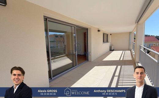 Apartment / Etagenwohnung in Sète, Hérault