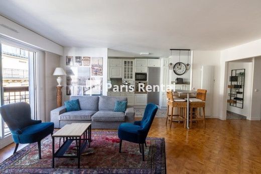 Apartment in Tour Eiffel, Invalides – Ecole Militaire, Saint-Thomas d’Aquin, Paris