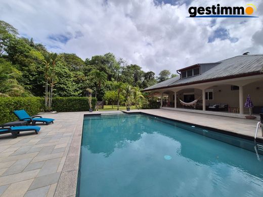 Luxe woning in Matoury, Arrondissement de Cayenne