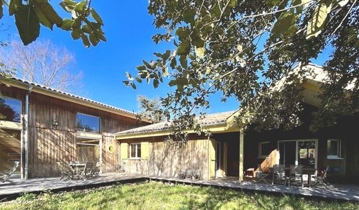 Casa di lusso a Gujan-Mestras, Gironda