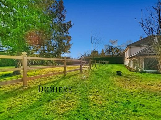 Luxury home in Sorel-Moussel, Eure-et-Loir