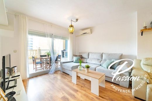 Apartment / Etagenwohnung in Saint-Rémy-de-Provence, Bouches-du-Rhône