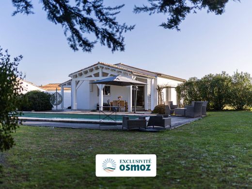 Maison de luxe à La Flotte, Charente-Maritime