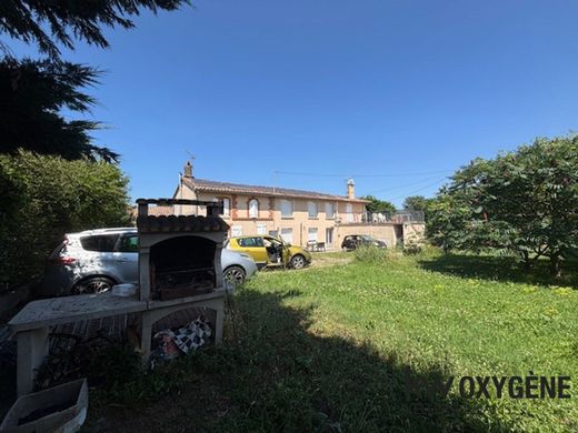 Luxus-Haus in Muret, Haute-Garonne