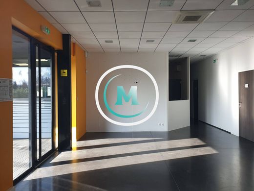 Biuro w Saint-Jean, Upper Garonne