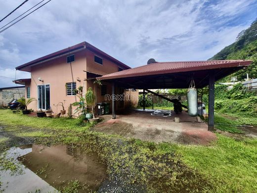 ‏בתי יוקרה ב  Papenoo