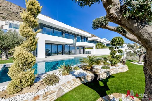 Luxury home in Finestrat, Alicante