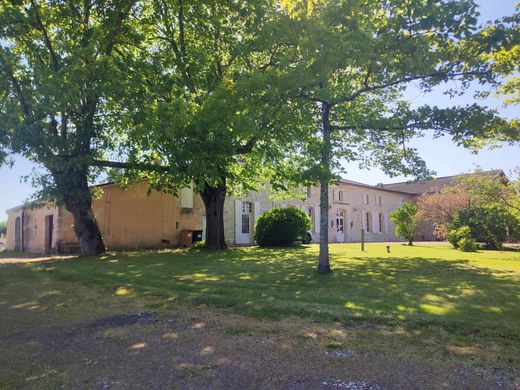 Πολυτελή κατοικία σε Blaye, Gironde