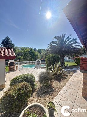 ‏בתי יוקרה ב  Mouguerre, Pyrénées-Atlantiques