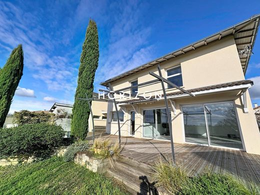 Casa de lujo en Peyzieux-sur-Saône, Ain